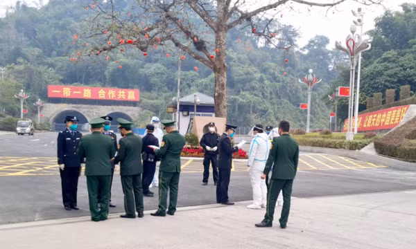 Nhóm người Trung Quốc trốn qua Việt Nam để sang Campuchia làm “việc nhẹ lương cao”