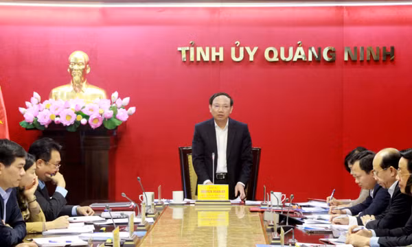 Xây dựng, phát triển Quảng Ninh là tỉnh tiêu biểu cả nước về mọi mặt