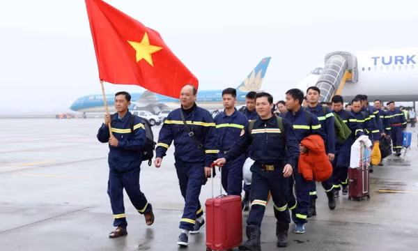 Bộ Công an đón đoàn cứu hộ, cứu nạn tại Thổ Nhĩ Kỳ trở về