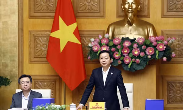 Không khuyến khích khai thác, sử dụng khoáng sản làm phá vỡ cảnh quan, môi trường