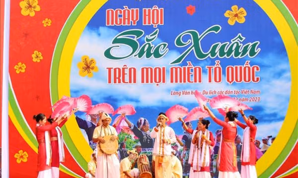 Ngày hội sắc xuân trên mọi miền Tổ quốc