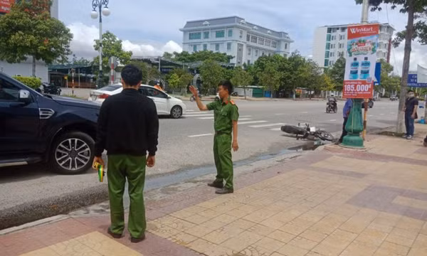 Vụ ôtô tông chết nữ sinh Ninh Thuận: Đề nghị truy tố vợ chồng nguyên thiếu tá