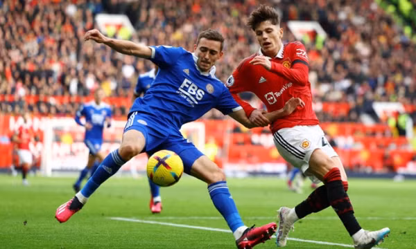 Rashford ghi cú đúp, Man Utd thắng đậm Leicester