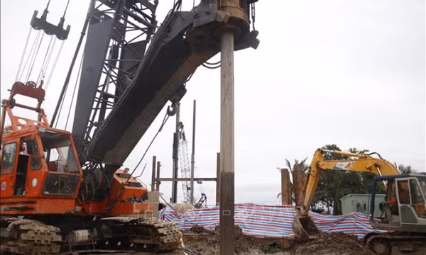 Không khởi tố vụ bé trai lọt vào cọc bê tông ở Đồng Tháp