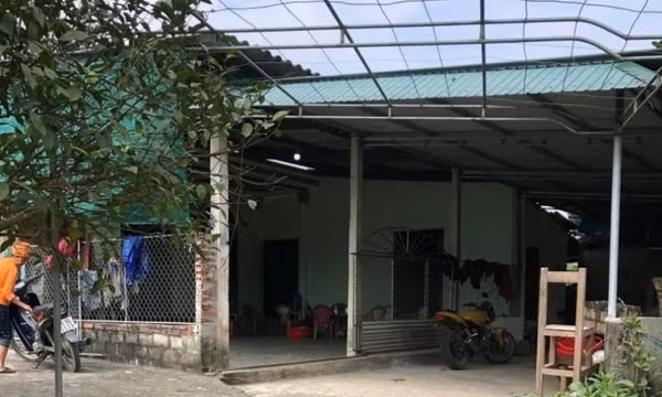 Cãi vã trong cuộc nhậu đầu năm, cha chém con trai tử vong
