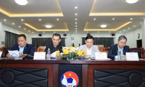 VPF giải thích việc V-League dừng vì U20 Việt Nam