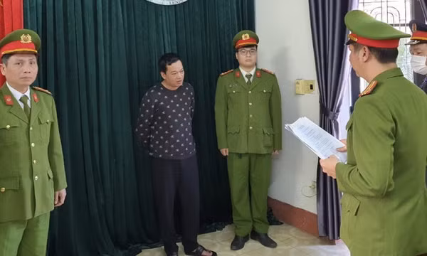 Thuê siêu xe rồi cầm đồ, cuỗm 4 tỷ