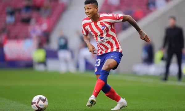 Hòa Real Madrid, Atletico mất trụ cột đến hết mùa