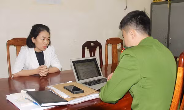 Nữ cán bộ địa chính ở Nghệ An 'vòi' tiền làm giấy tờ đất bị bắt