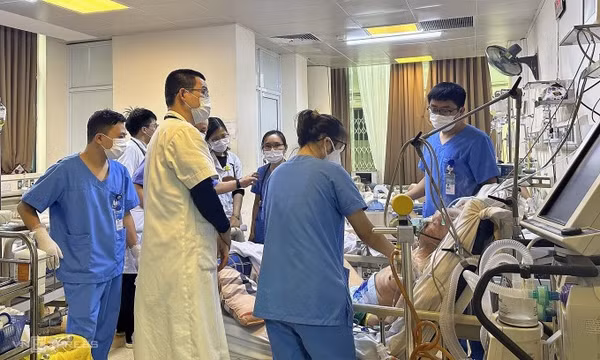 Người già phát bệnh vì trời nồm ẩm