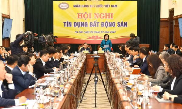 Ngân hàng: Không thiếu room tín dụng cho doanh nghiệp bất động sản