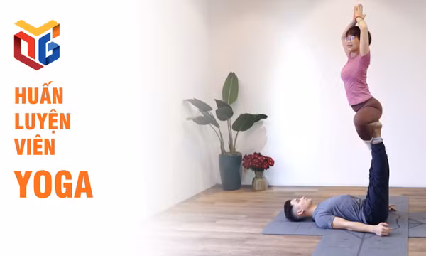 Nghề huấn luyện viên yoga
