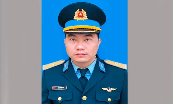 Truy thăng quân hàm; truy tặng các danh hiệu cao quý cho đồng chí Trần Ngọc Duy