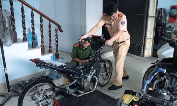 Phát hiện hàng chục "xe cọp" trong các lò độ chế xe
