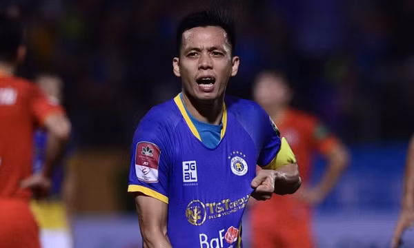 Văn Quyết tỏa sáng, Hà Nội FC giành 3 điểm trước CLB Công an Hà Nội