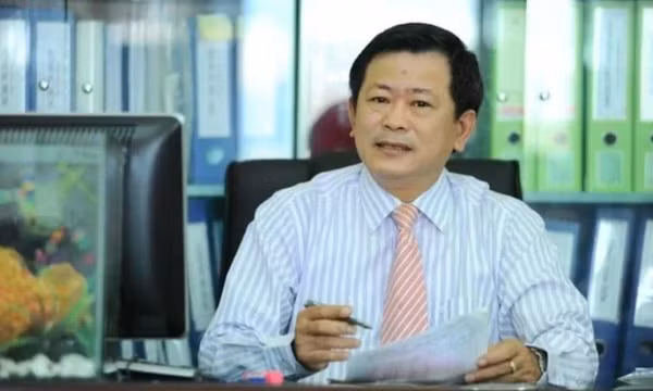 Tuyên phạt Trần Đình Triển về tội lợi dụng quyền tự do xâm phạm lợi ích Nhà nước