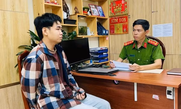 Bắt thanh niên làm bé gái sinh con ở tuổi 13