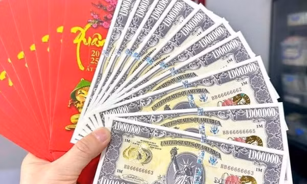 Săn lùng tiền mạ vàng làm quà lì xì Tết