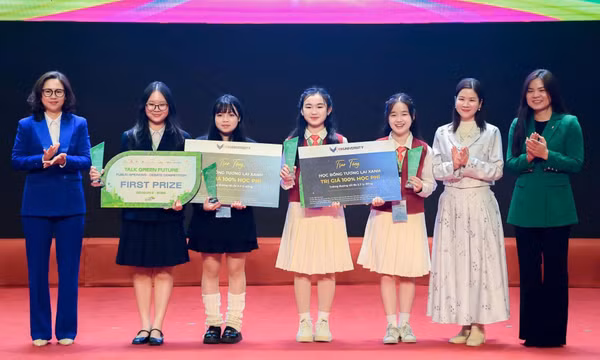 Ý tưởng thùng rác thông minh tích hợp AI vô địch Tiếng nói xanh mùa 2