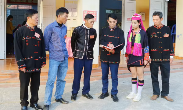 Ba Chẽ: Phát huy vai trò đội ngũ bí thư chi bộ, trưởng thôn, khu