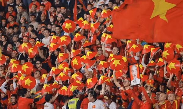 Trận chung kết ASEAN Cup 2024 lượt về hút cổ động viên Việt Nam sang Thái Lan 