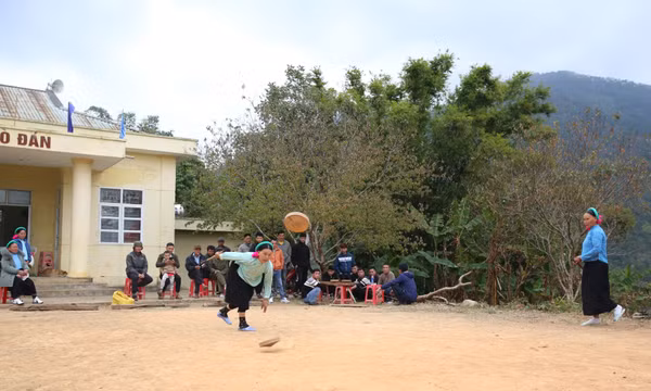 Trò chơi dân gian ngày Tết - "chất keo" gắn kết cộng đồng