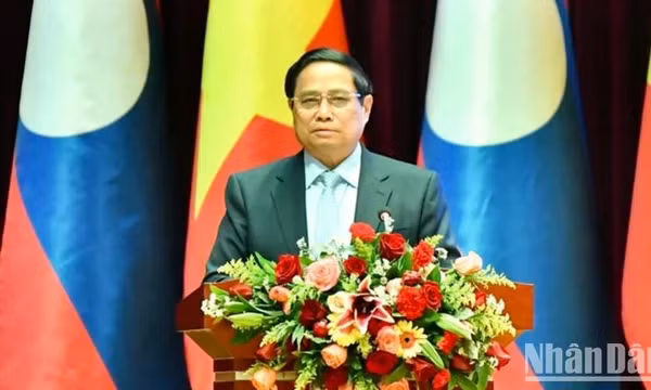 Cộng đồng doanh nghiệp Việt Nam và Lào đoàn kết, nhất trí, nỗ lực đầu tư, vươn lên phát triển mạnh mẽ