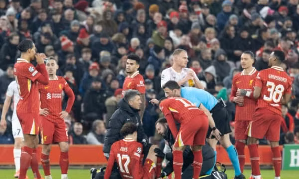 Jones chấn thương, Liverpool đối mặt nguy cơ sứt mẻ đội hình