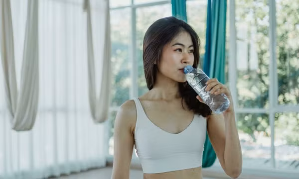 Uống nước như thế nào tốt cho thận