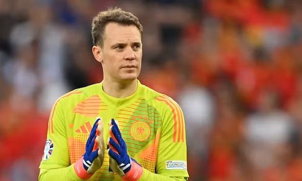 Manuel Neuer chính thức chốt tương lai với Bayern Munich