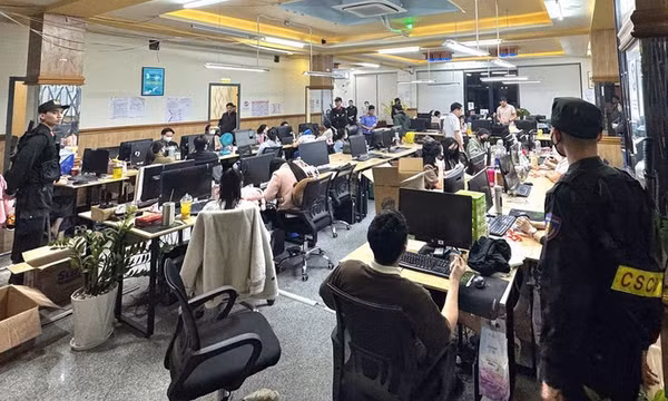 Phá đường dây lớn mua nợ, kiếm hơn trăm tỉ bằng kiểu đòi nợ khủng bố