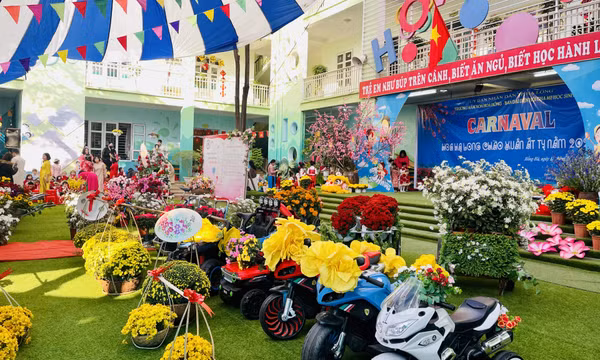 Carnaval hoa Hạ Long chào xuân Ất Tỵ 2025 tại trường mầm non Hoa Hồng