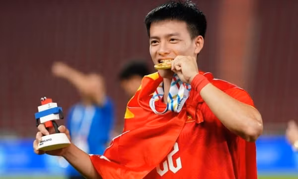U22 Việt Nam nhận 'mưa' tiền thưởng sau chiếc HCV SEA Games 33