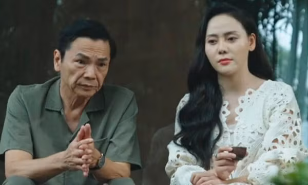 Nữ chủ tịch phim Lằn ranh kể hậu trường cảnh tình cảm với NSND Trung Anh
