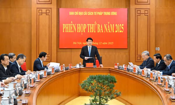 Chủ tịch nước Lương Cường chủ trì Phiên họp thứ ba, Ban Chỉ đạo Cải cách tư pháp Trung ương