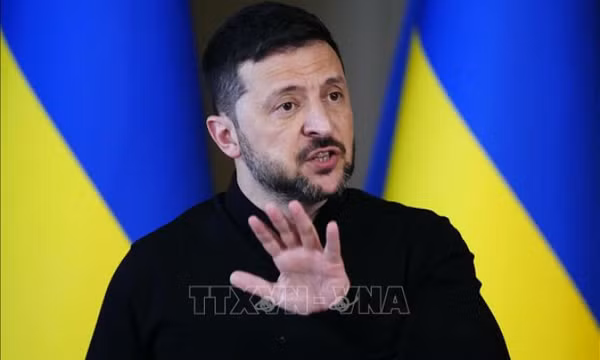 Tổng thống Ukraine yêu cầu soạn thảo luật bầu cử khi đất nước đang thiết quân luật