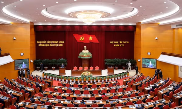 Bế mạc Hội nghị Trung ương 15