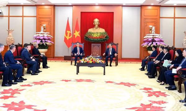 Tổng Bí thư Tô Lâm tiếp Thư ký Hội đồng An ninh Belarus