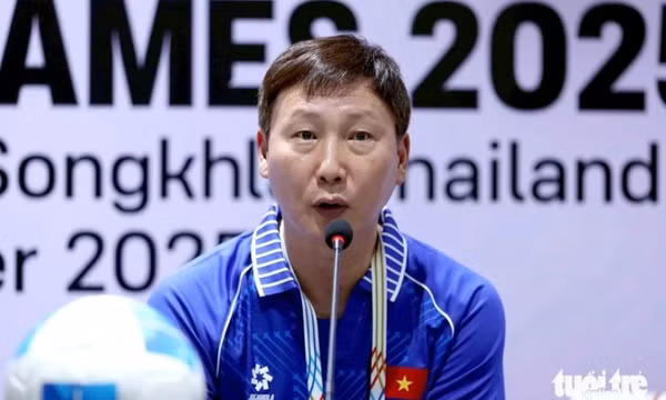 HLV Kim Sang Sik: U22 Việt Nam bận rộn để tìm hiểu và xác định cách chơi khi gặp U22 Lào