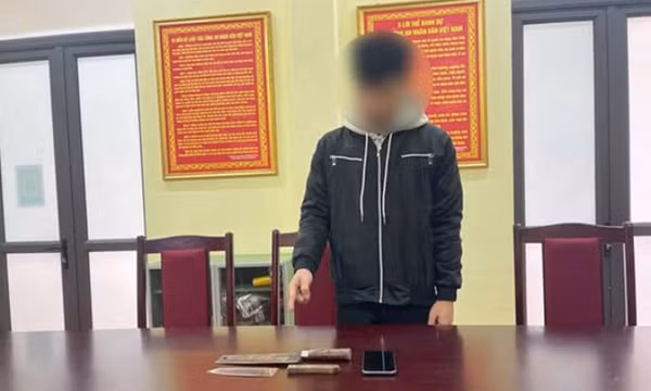 Lào Cai: Khởi tố học sinh lớp 12 cướp điện thoại lấy tiền chơi bida
