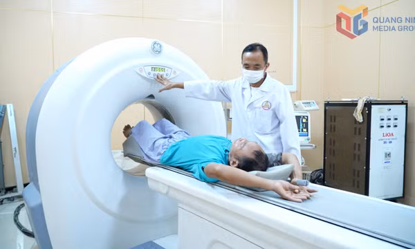 Nâng cao y đức, đổi mới phong cách phục vụ