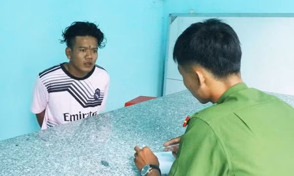 Tạm giữ hình sự đối tượng thực hiện nhiều vụ trộm tiền, vàng