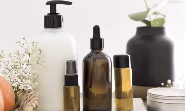 Bộ Y tế thu hồi, đình chỉ lưu hành hàng loạt mỹ phẩm vi phạm