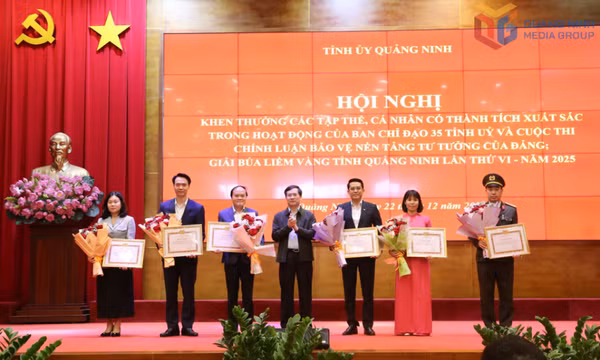 Tổng kết công tác bảo vệ nền tảng tư tưởng của Đảng; trao giải báo chí về Xây dựng Đảng và vinh danh điển hình học tập, làm theo Bác năm 2025