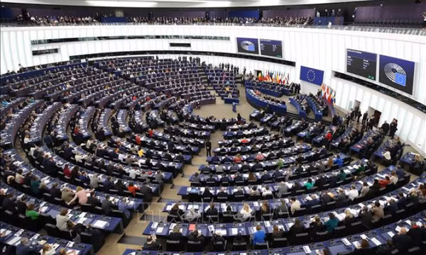 EU đạt thỏa thuận sơ bộ cắt giảm 90% khí thải vào năm 2040