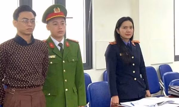 Bắt tạm giam "tổng tài" chỉ đạo đánh người tại quán cà phê