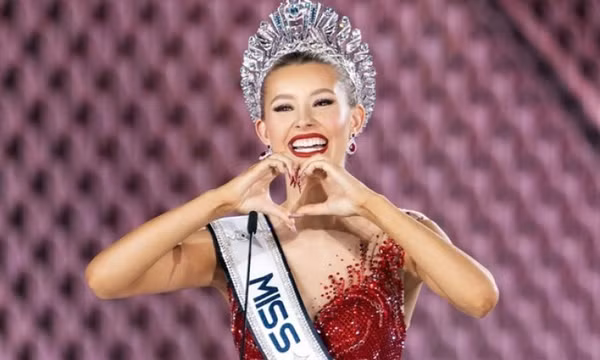 Người đẹp Mỹ đăng quang Miss Cosmo 2025, Phương Linh dừng chân top 10