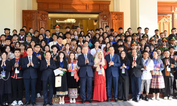 Chăm lo và phát huy tốt hơn nữa vai trò thế hệ trẻ người dân tộc thiểu số