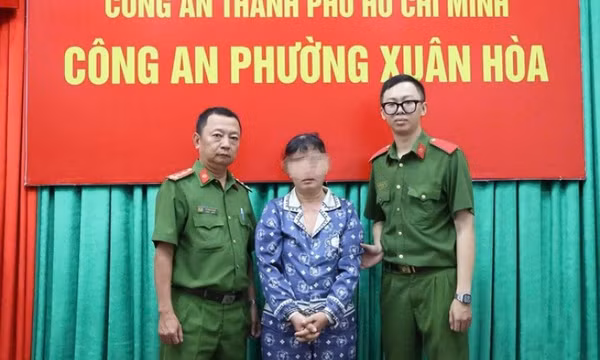 Bắt người giúp việc trộm vàng, giấu trong bồn nước nhà vệ sinh ở TP.HCM