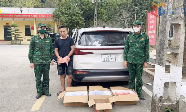 BĐBP Quảng Ninh: Bắt giữ vụ vận chuyển trái phép điện thoại, linh kiện điện thoại trị giá hơn 1,3 tỷ đồng